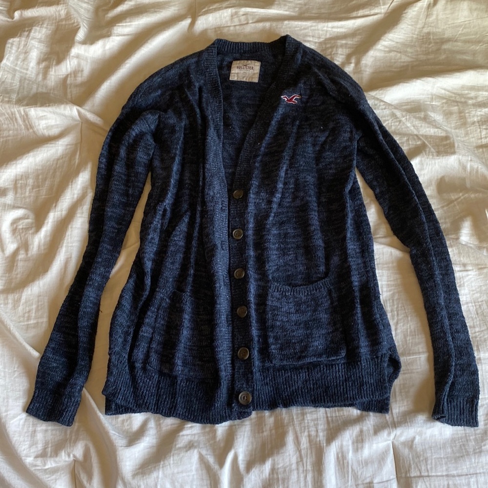 Navy blue cardigan. Women’s. Brand: Hollister Size: S